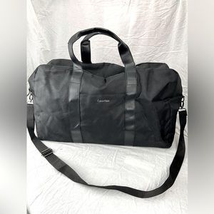 Calvin Klein Men’s Weekender Duffle